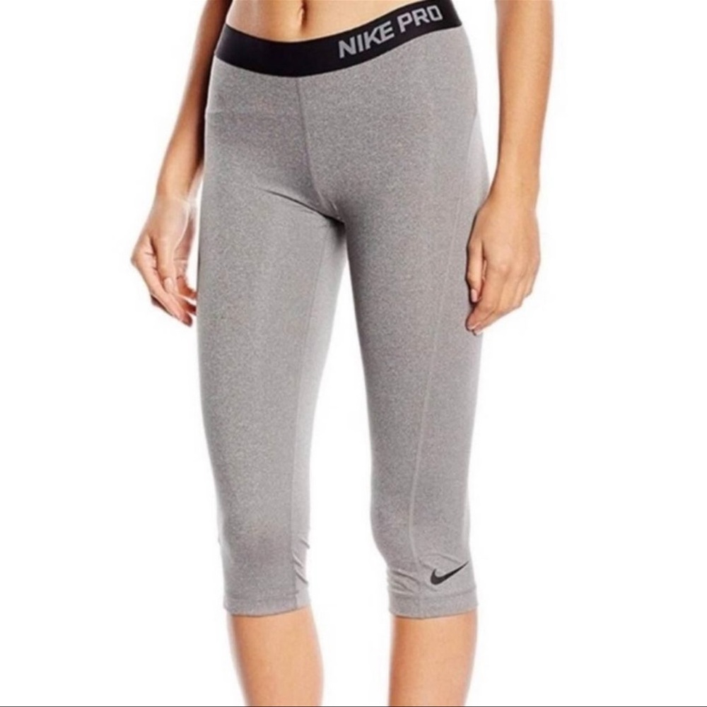 Nike capri leggings
